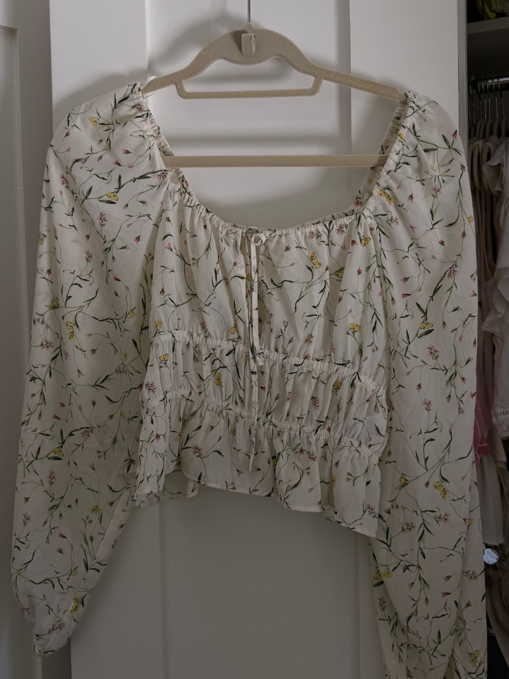 H&M Floral Peasant Blouse - Cream Floral